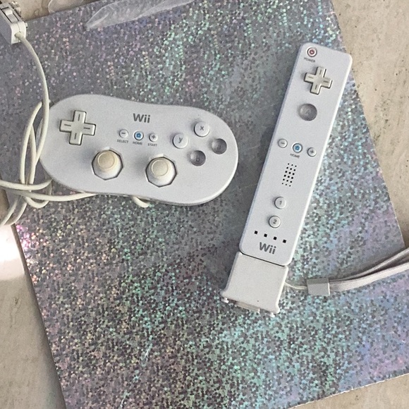 Nintendo Wii Remote & Motion Plus Adapter & Wii Classic Controller Lot Of 2 OEM - Picture 16 of 16